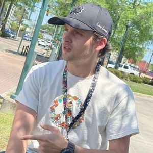 Meet your Posher, Gavin